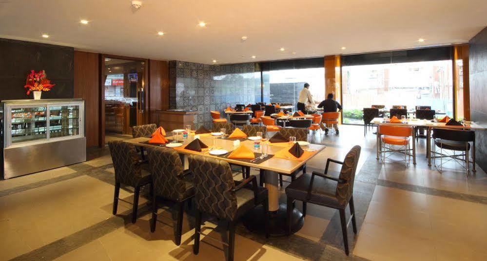 Hotel Fidalgo Pune Dış mekan fotoğraf